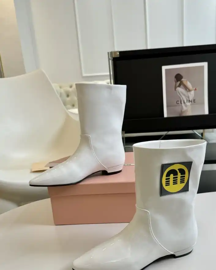 hype Miu Miu Boots