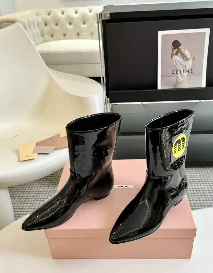 hype Miu Miu Boots