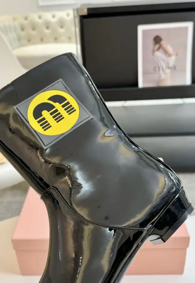 hype Miu Miu Boots