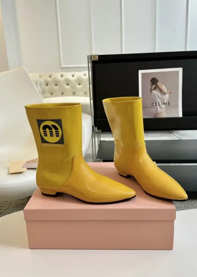 hype Miu Miu Boots