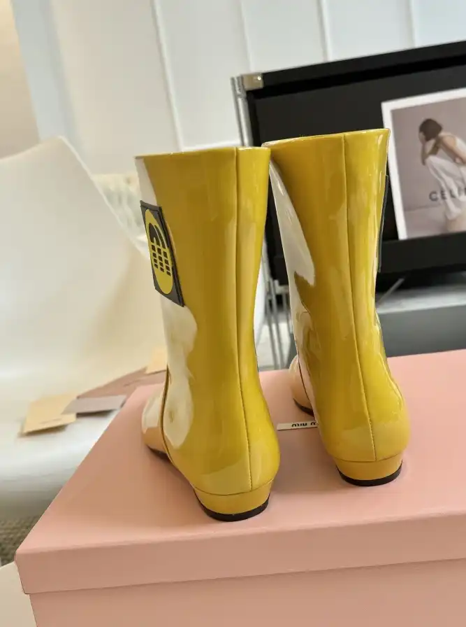 hype Miu Miu Boots