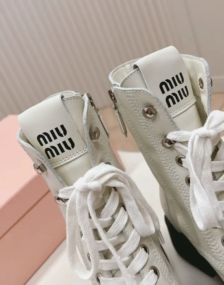 hype Miu Miu Boots