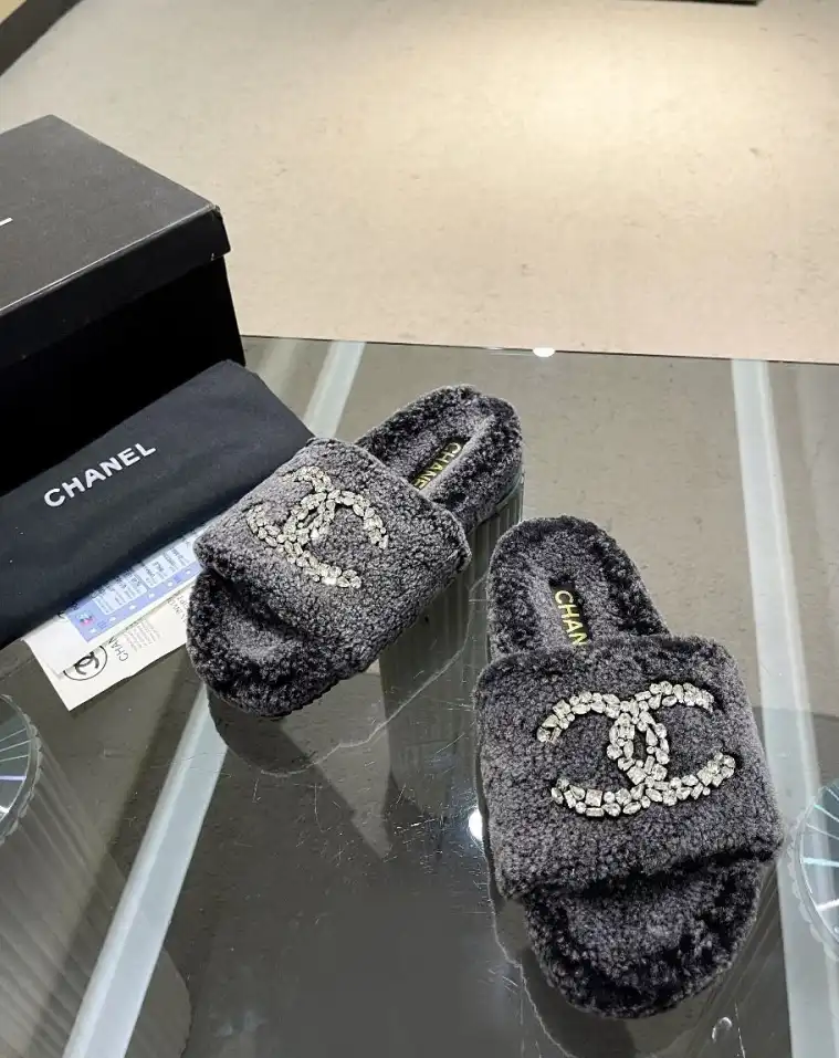 hype Chanel Slippers