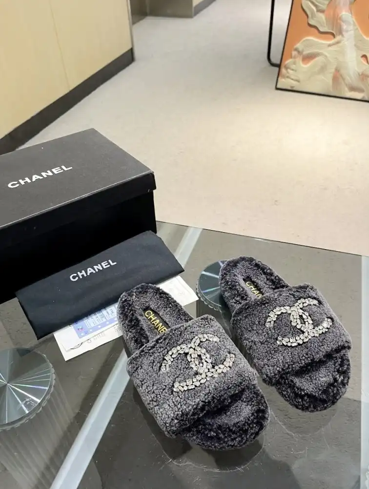 hype Chanel Slippers