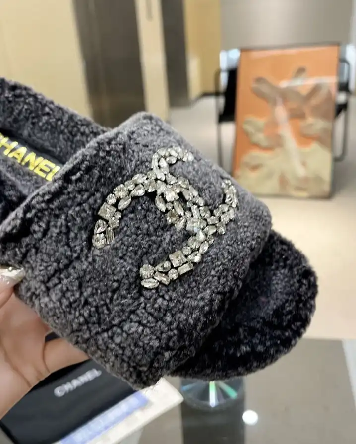 hype Chanel Slippers