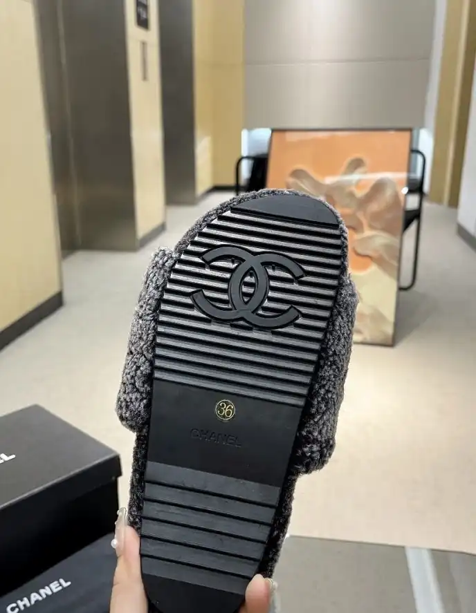 hype Chanel Slippers