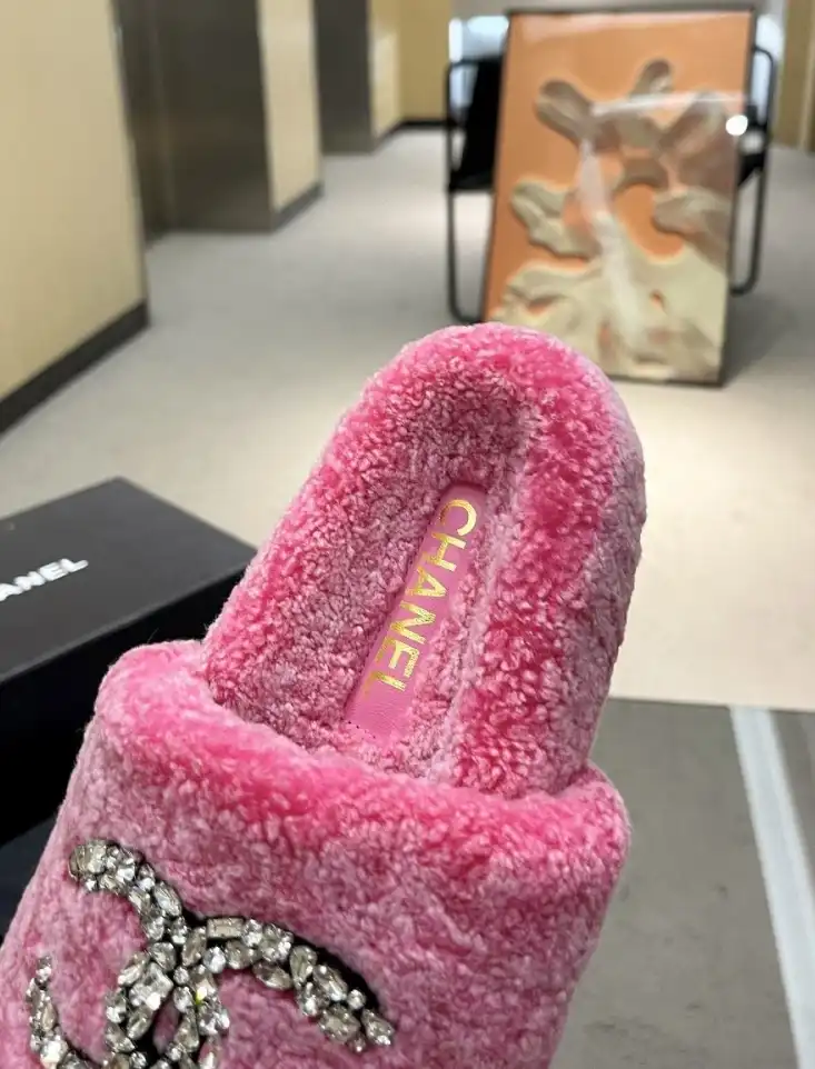 hype Chanel Slippers