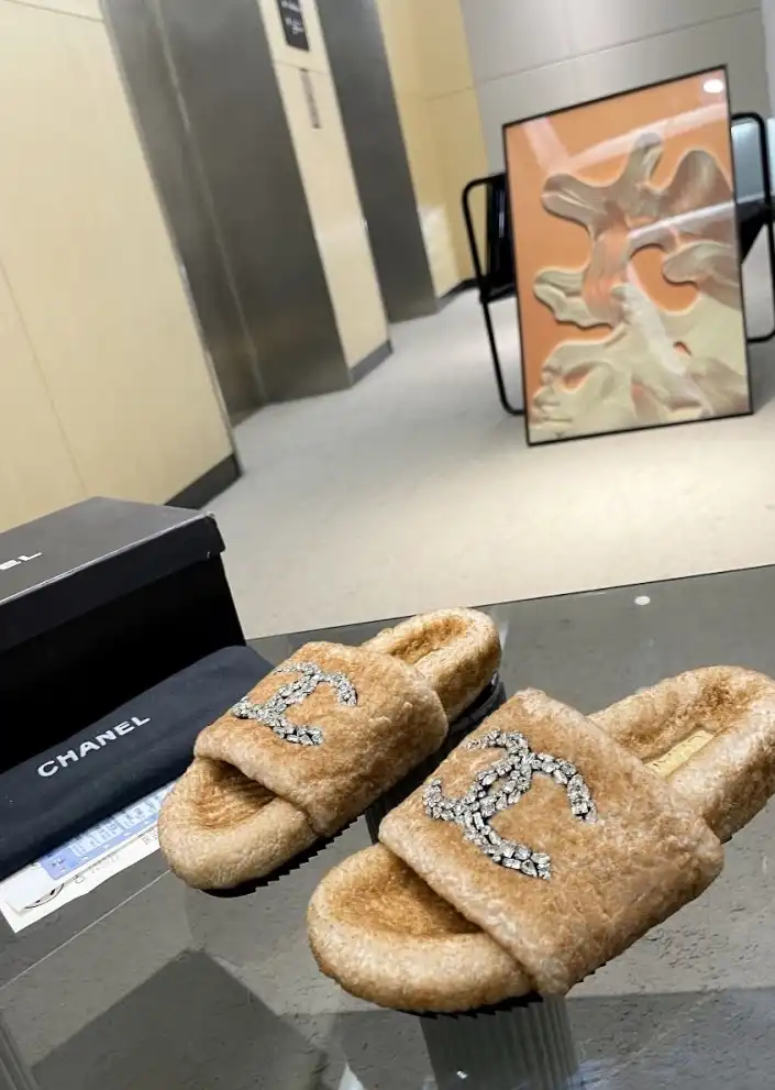 hype Chanel Slippers