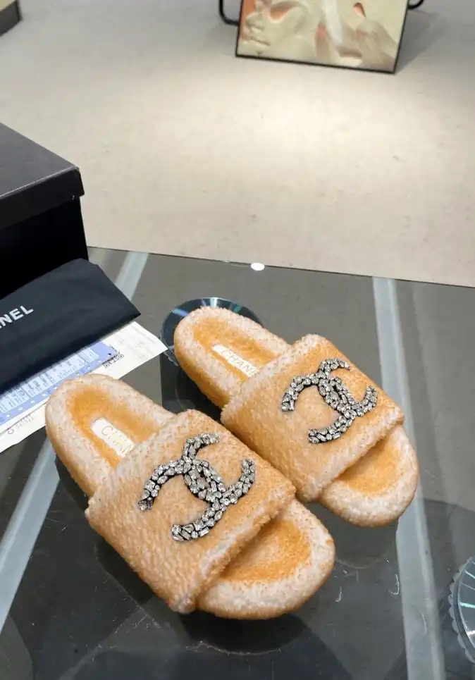 hype Chanel Slippers