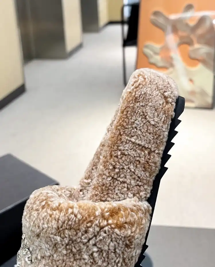 hype Chanel Slippers