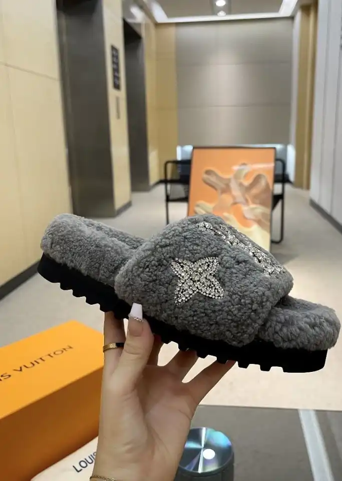 hype LV Slippers