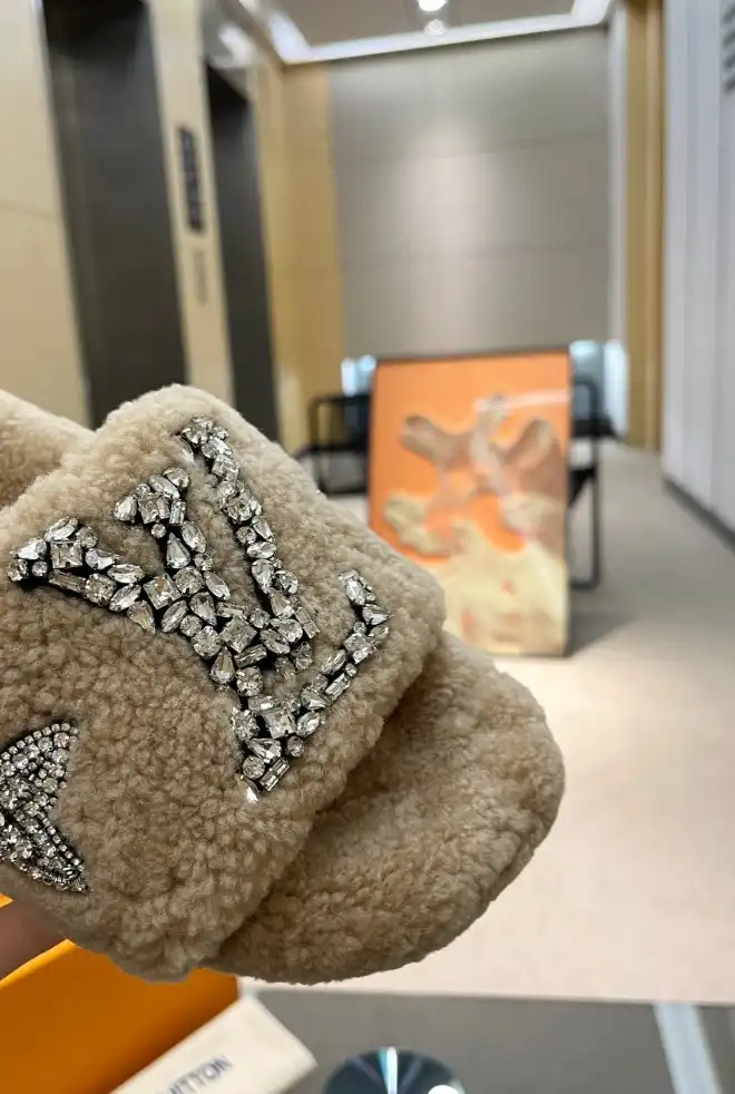 hype LV Slippers