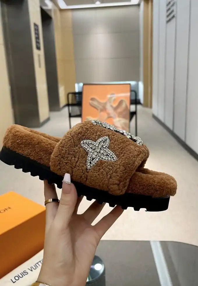 hype LV Slippers