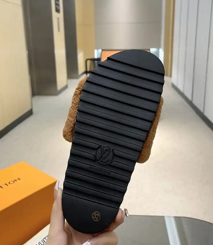 hype LV Slippers