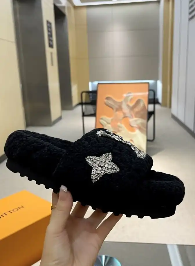 hype LV Slippers