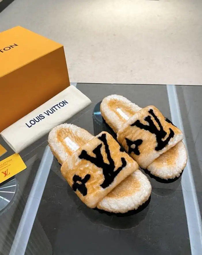 hype LV Slippers