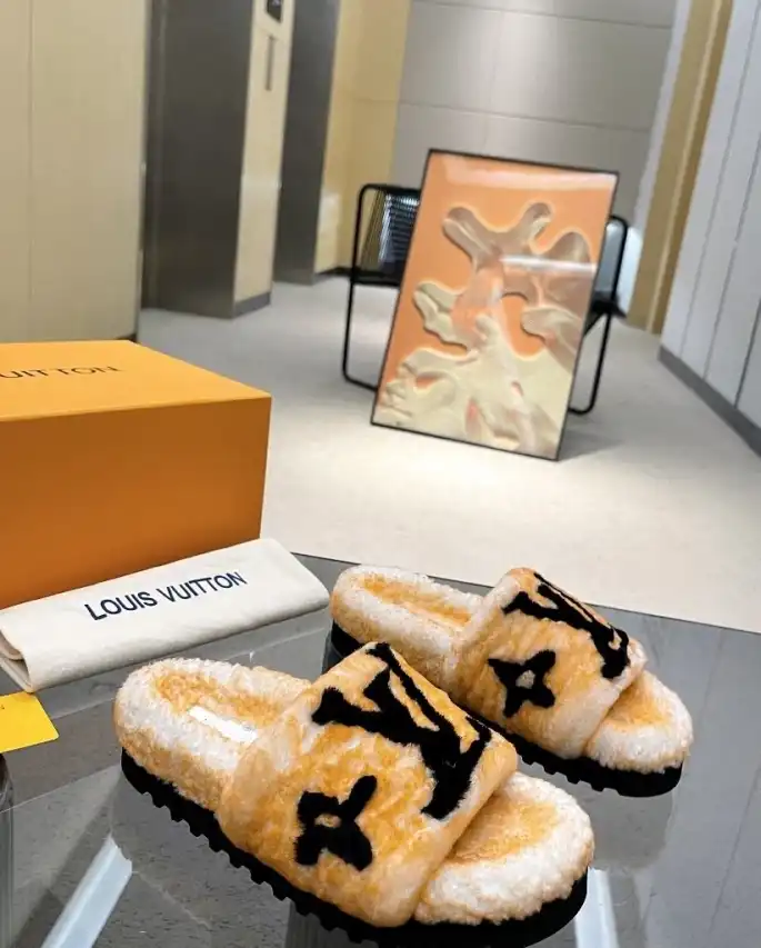 hype LV Slippers