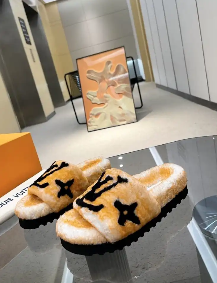 hype LV Slippers