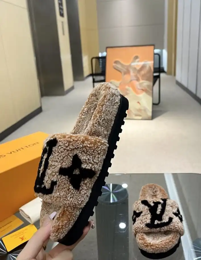 hype LV Slippers