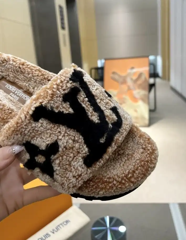 hype LV Slippers