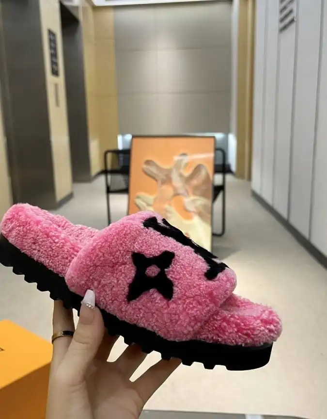 hype LV Slippers