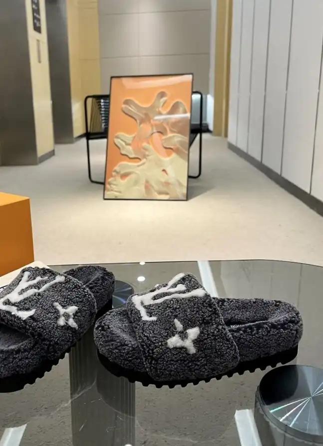 hype LV Slippers