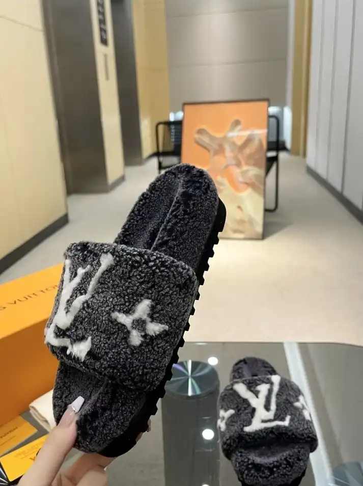 hype LV Slippers