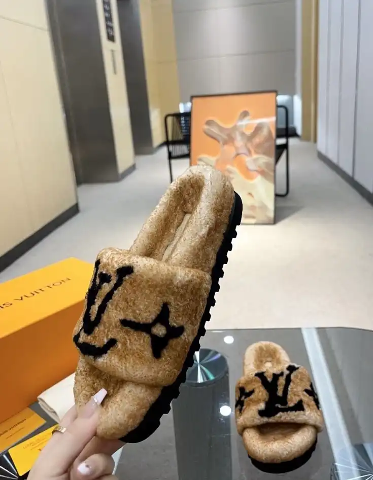 hype LV Slippers