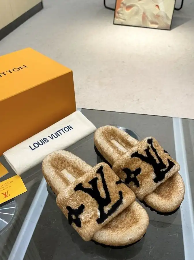 hype LV Slippers