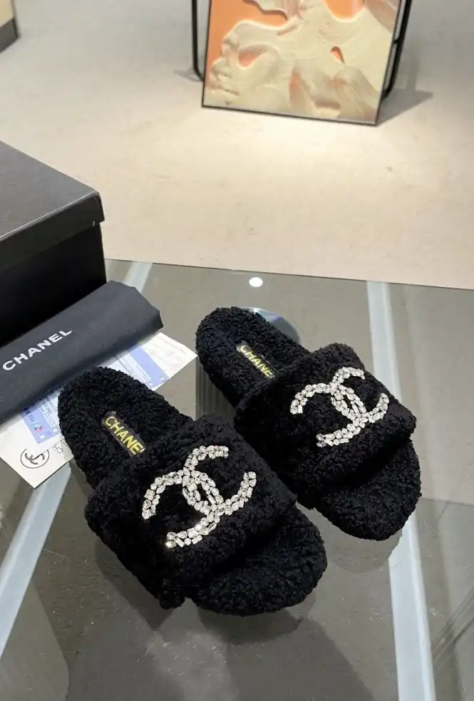 hype Chanel Slippers