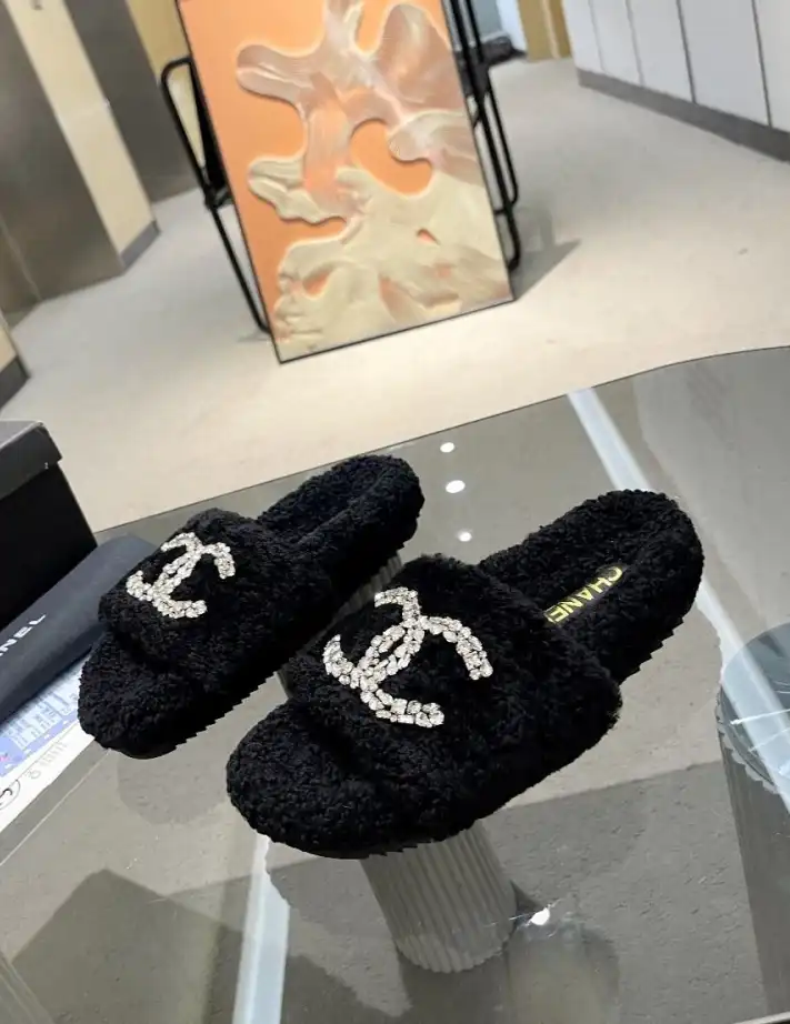 hype Chanel Slippers