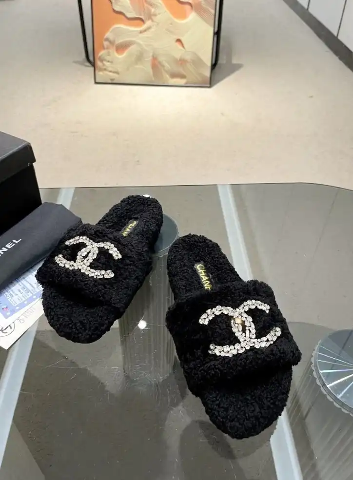 hype Chanel Slippers