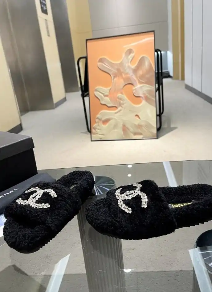 hype Chanel Slippers