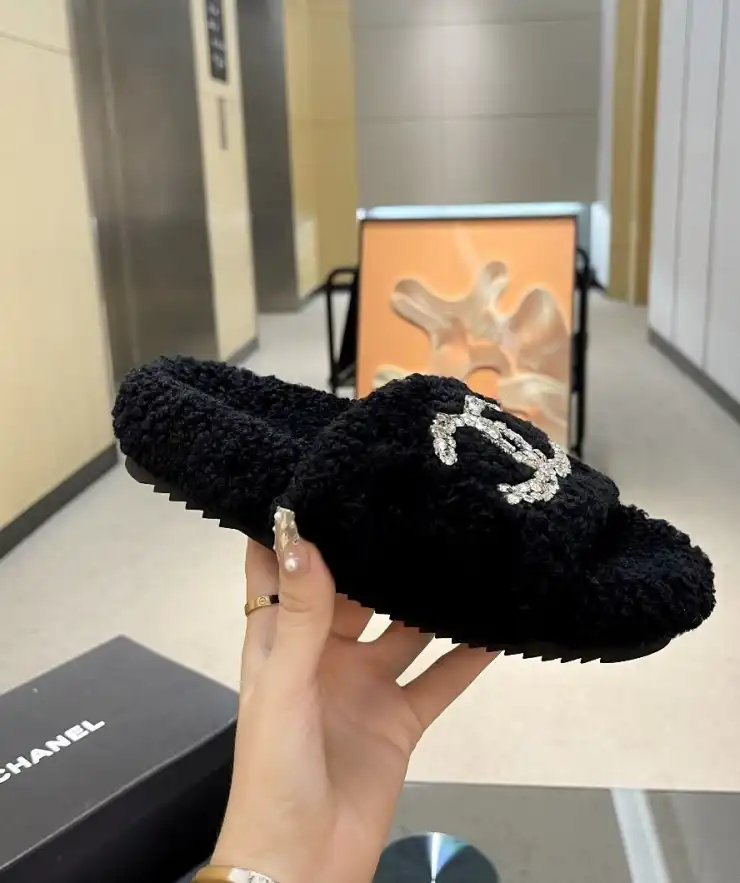 hype Chanel Slippers