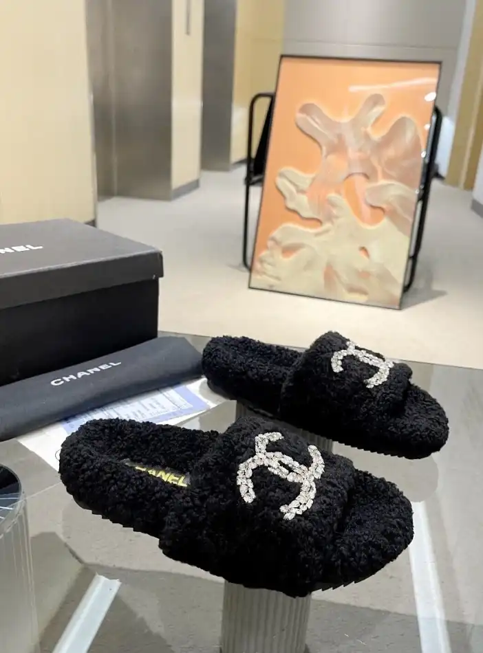 hype Chanel Slippers