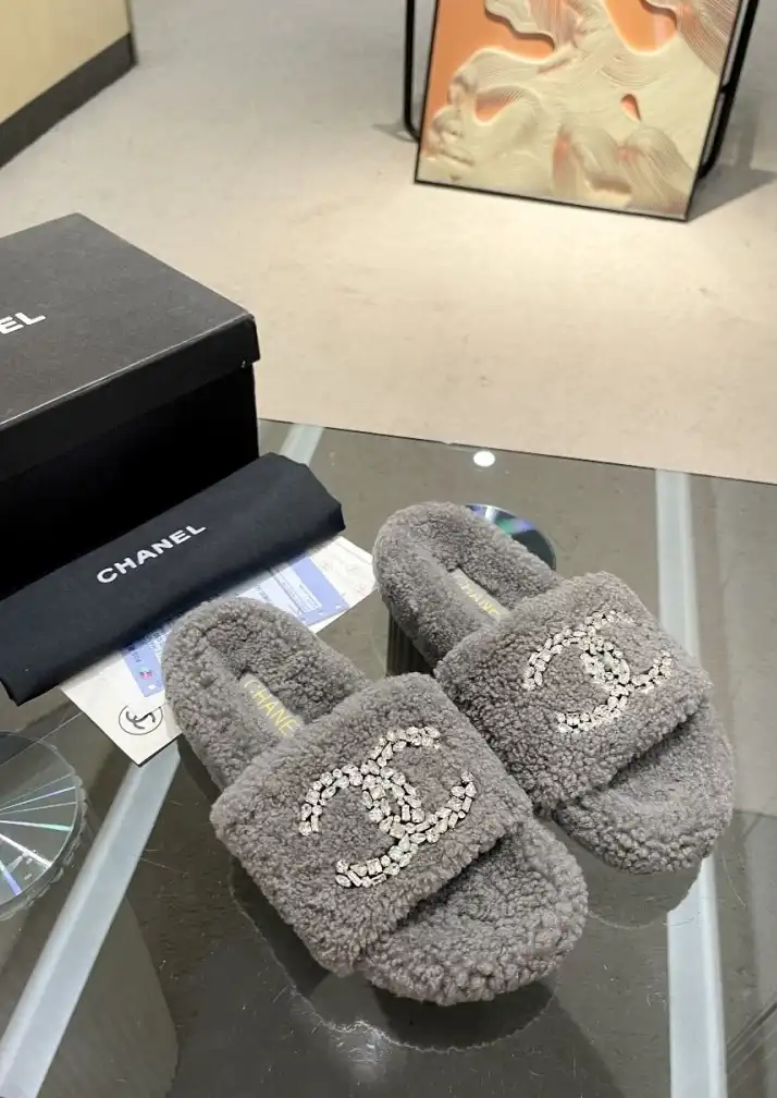 hype Chanel Slippers