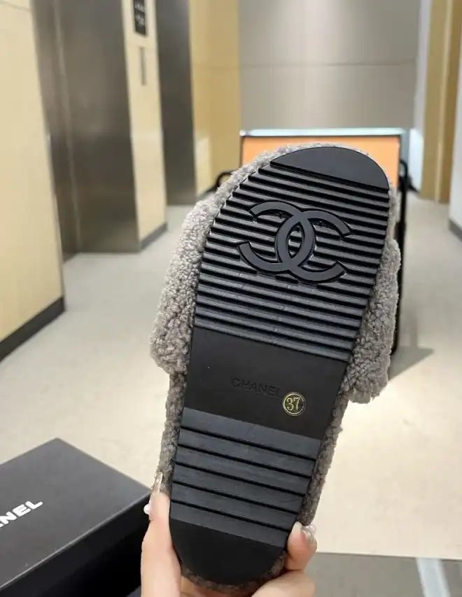 hype Chanel Slippers