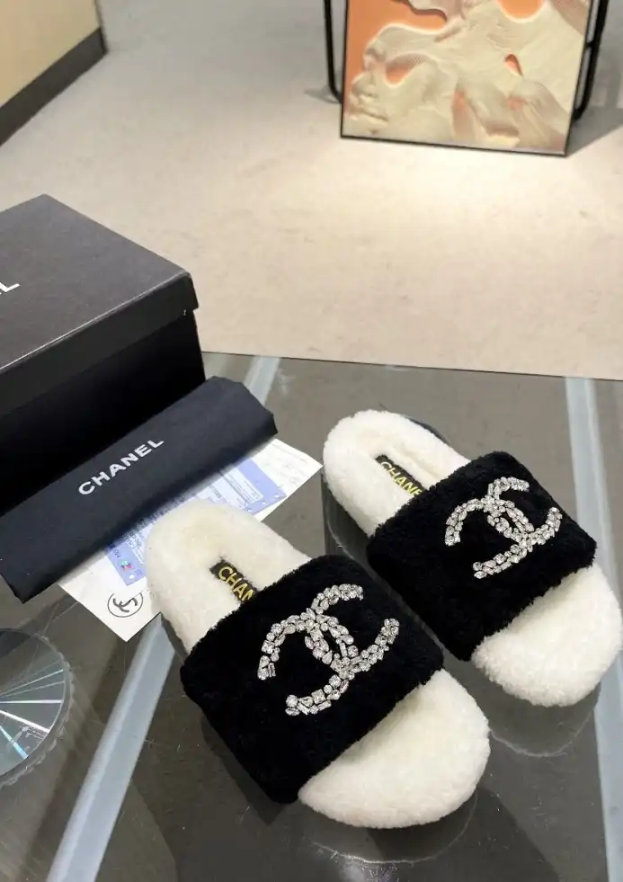 hype Chanel Slippers