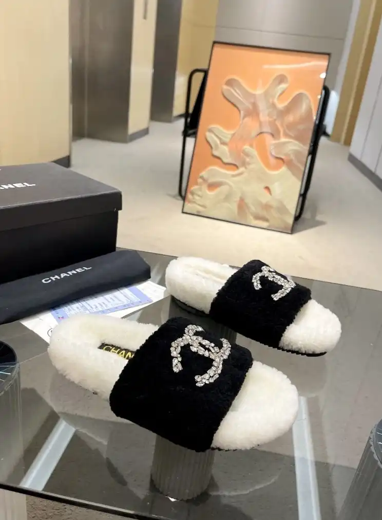 hype Chanel Slippers