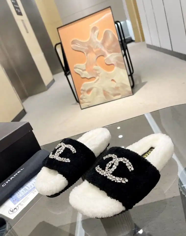 hype Chanel Slippers