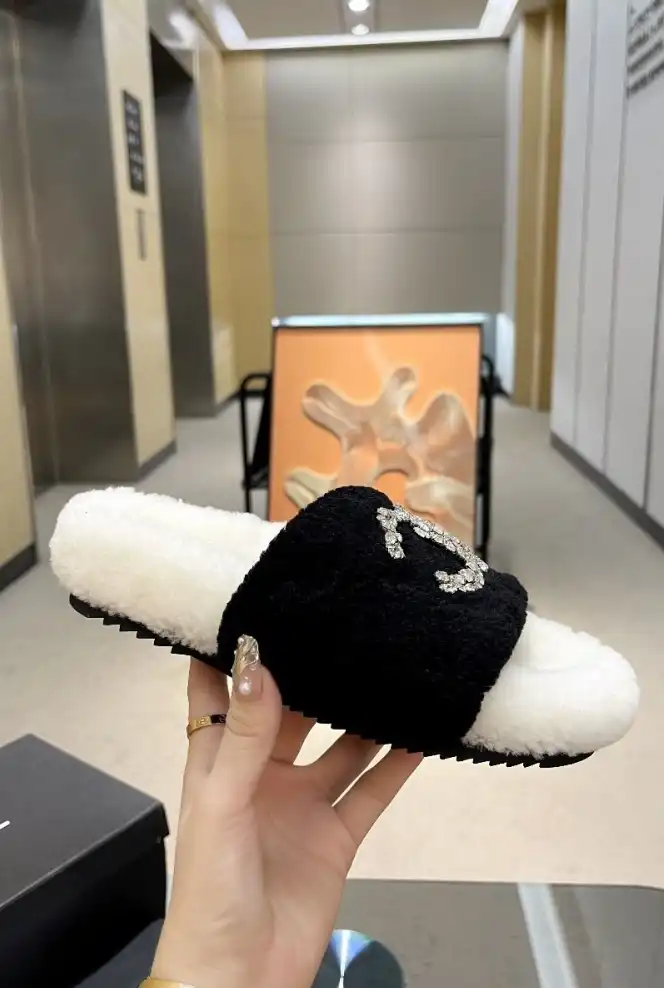 hype Chanel Slippers