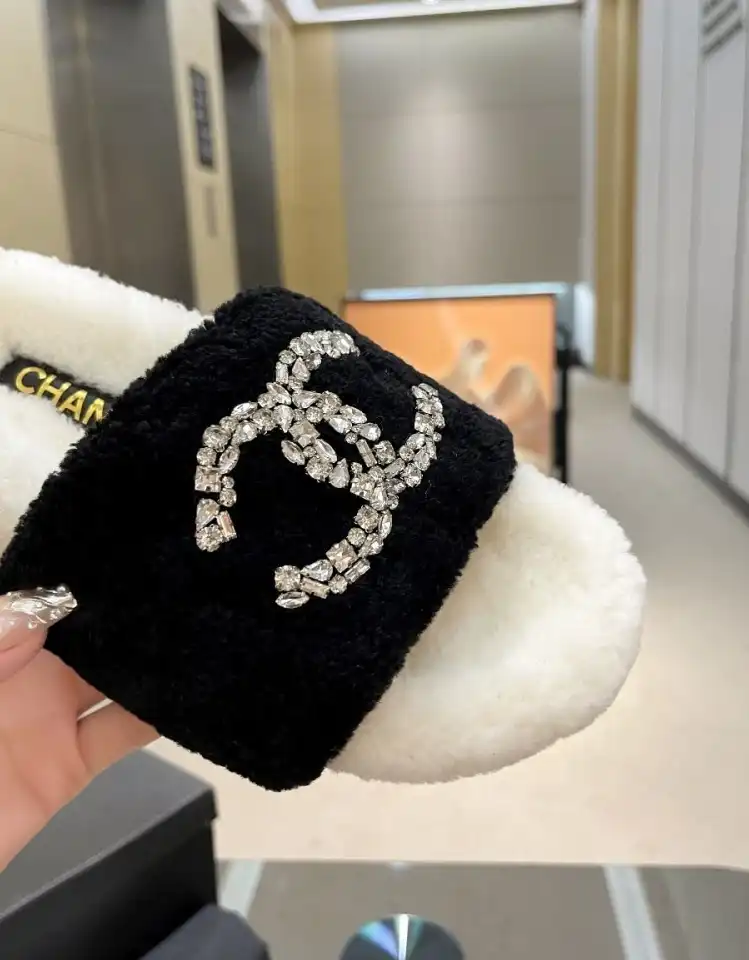 hype Chanel Slippers