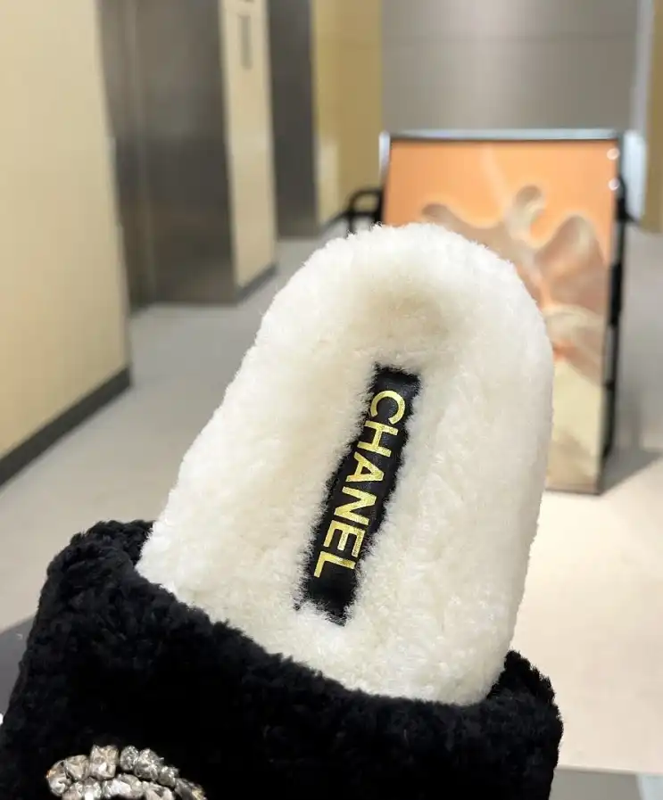 hype Chanel Slippers