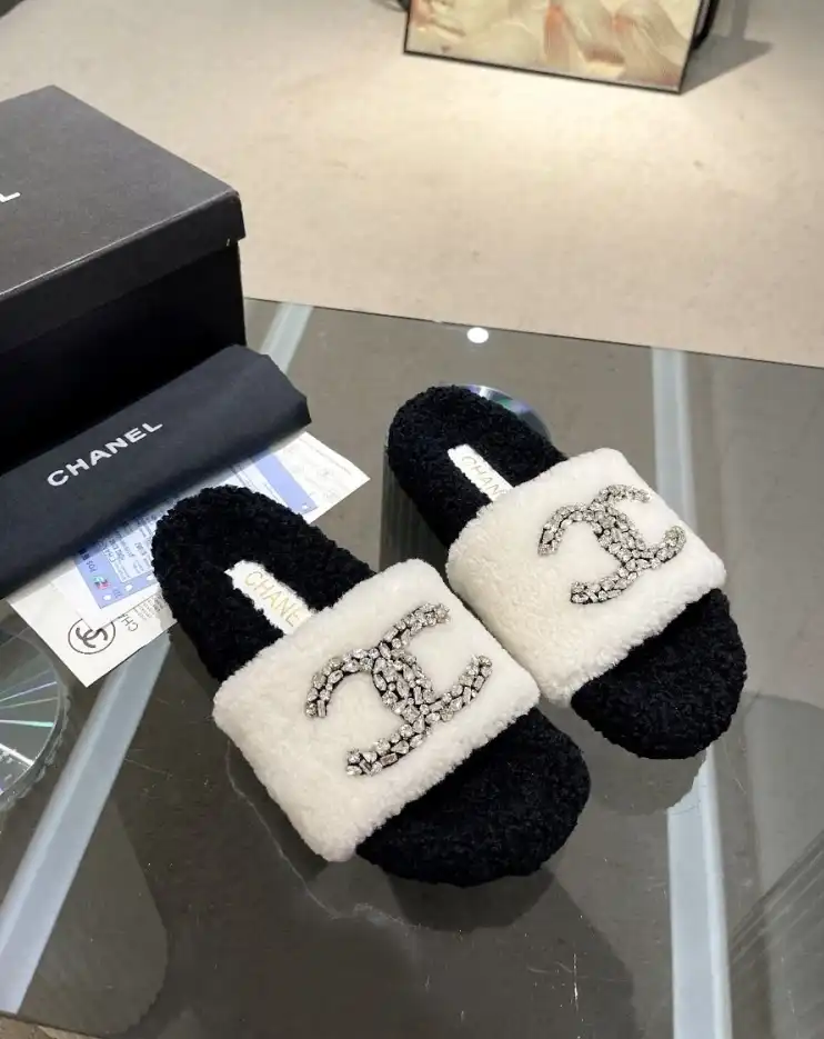 hype Chanel Slippers