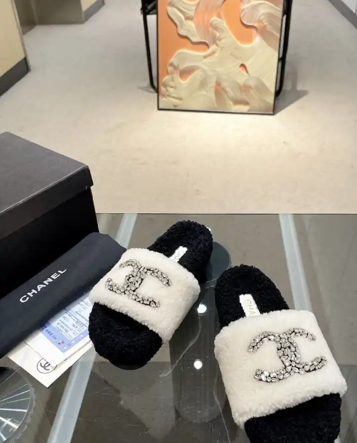 hype Chanel Slippers