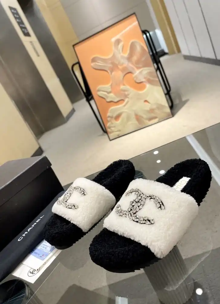 hype Chanel Slippers