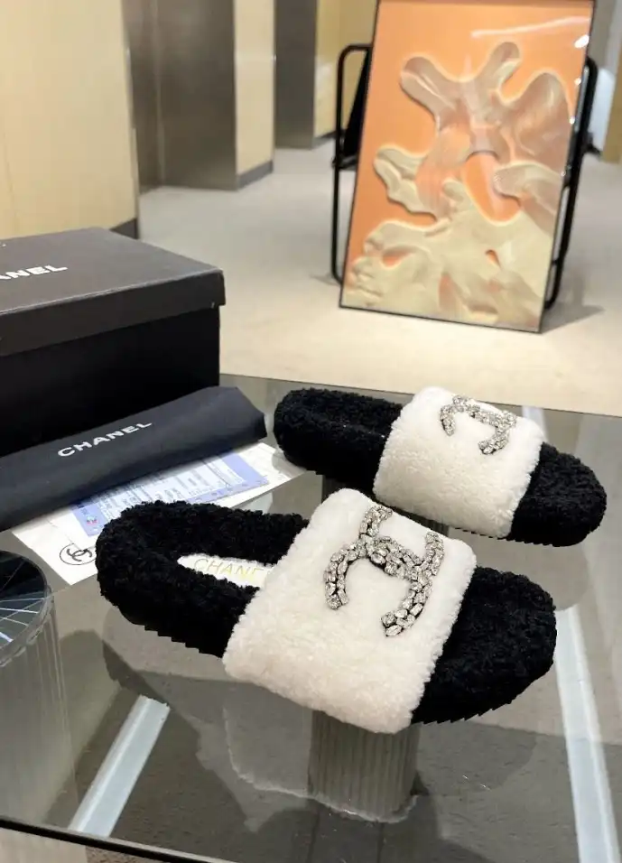 hype Chanel Slippers