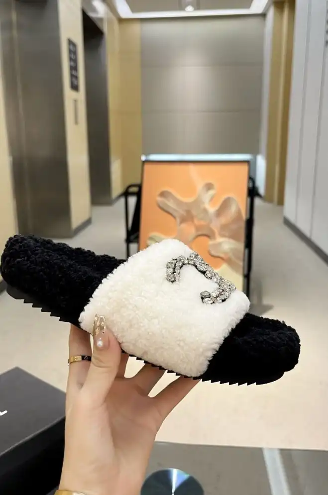 hype Chanel Slippers