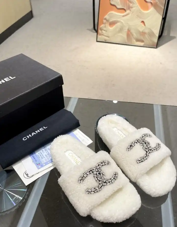 hype Chanel Slippers