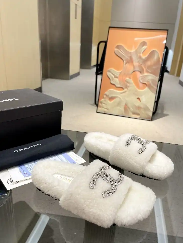 hype Chanel Slippers